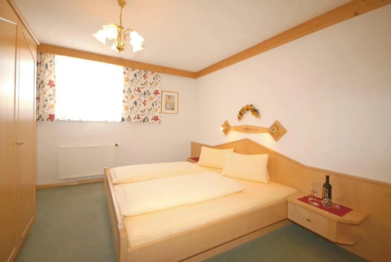Landhaus Gensbichler Saalbach-Hinterglemm 0*,